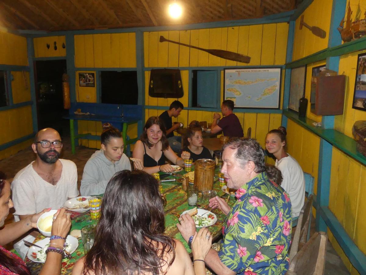 4 Pohon - Les 4 Arbres Bed and Breakfast Pandang Εξωτερικό φωτογραφία